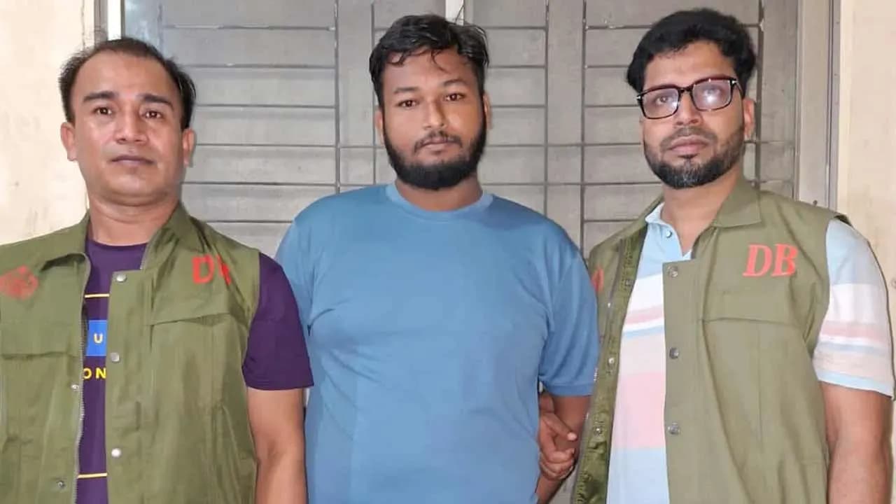 কুমিল্লায় সাংবাদিকদের ওপর হামলা, প্রধান আসামি গ্রেপ্তার